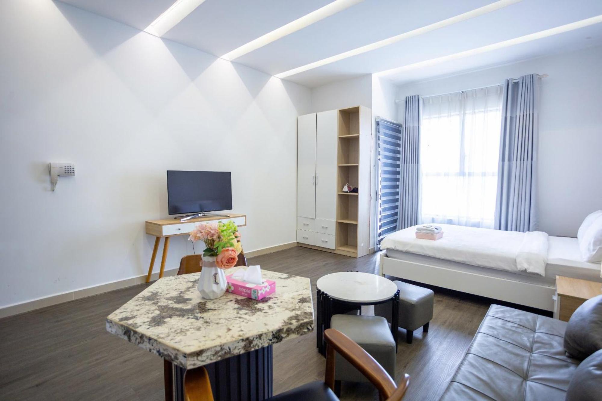 Sunrise Apartment *